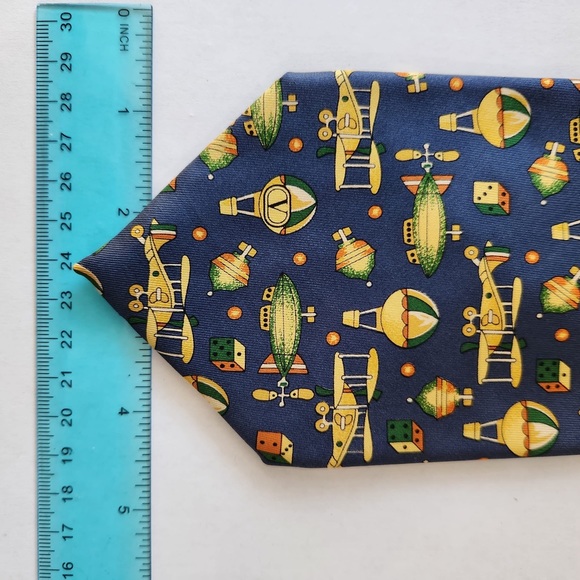 Valentino Tie - Picture 2 of 4